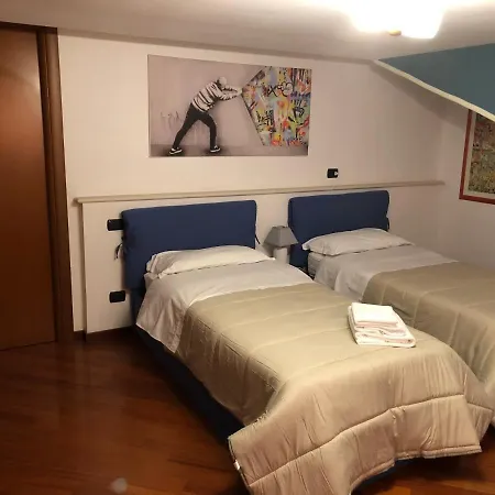 La Dimora Degli Artisti Bed & Breakfast *
